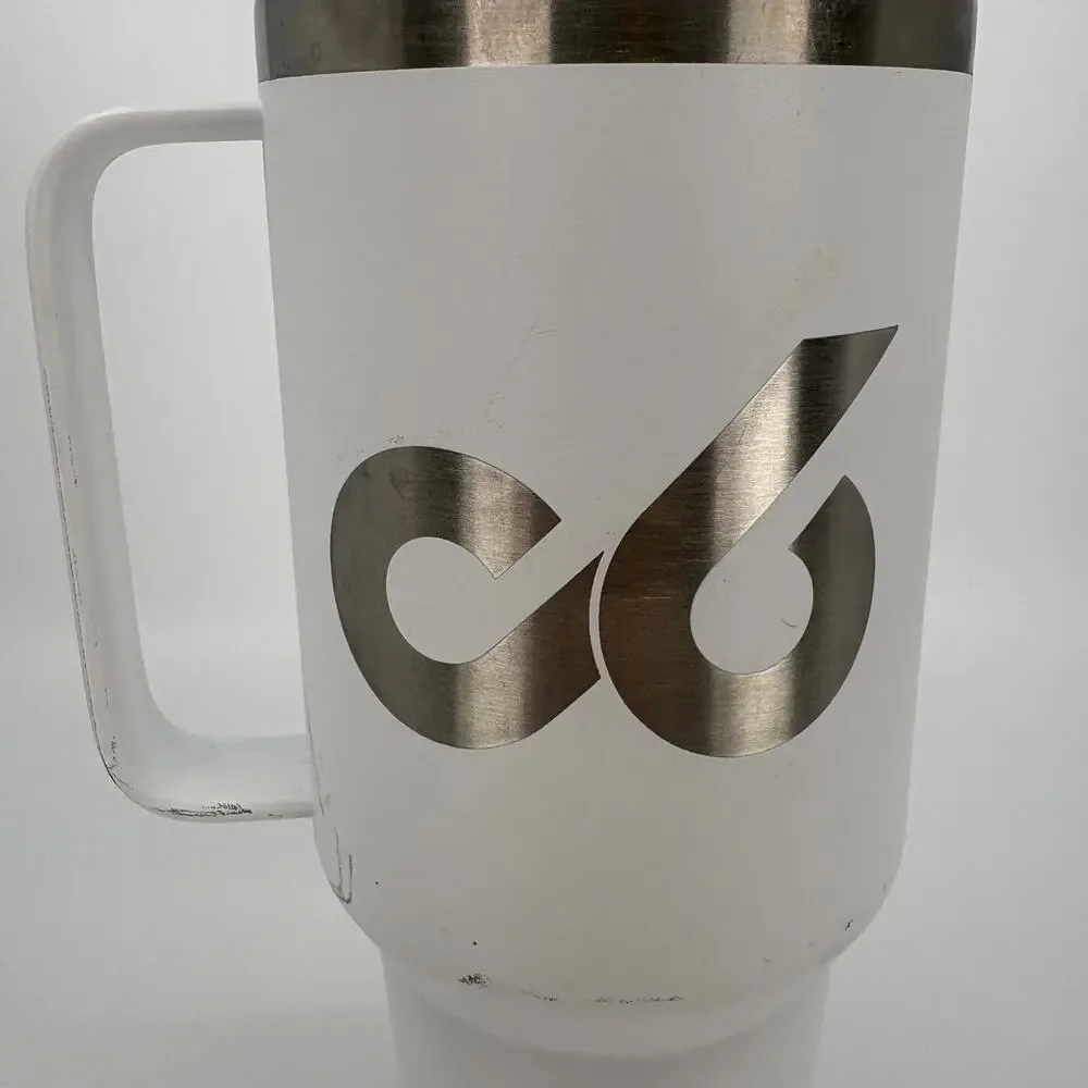 Yeti Rambler 42 Oz Straw Mug With Handle White C6 Logo No Straw